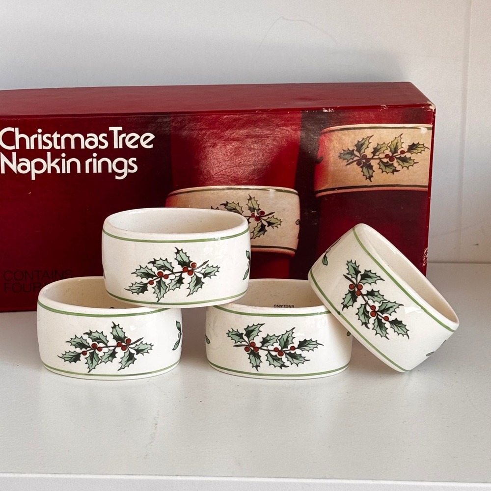 Spode Napkin Rings Holly & Berry Berries 2 1/4" Set of 4 England Oval Vintage